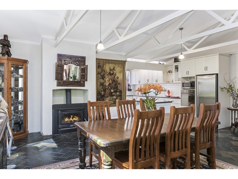 2 Railway Terrace, Riverton SA 5412