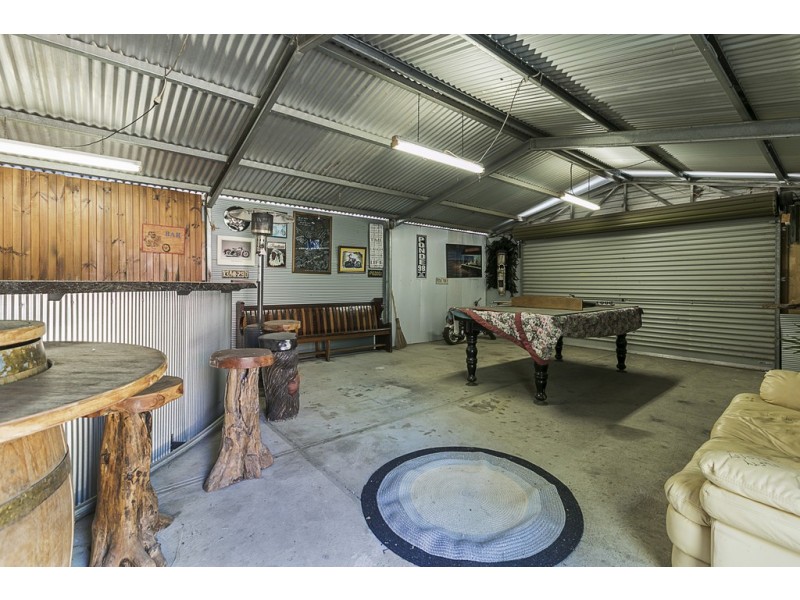 2 Railway Terrace, Riverton SA 5412