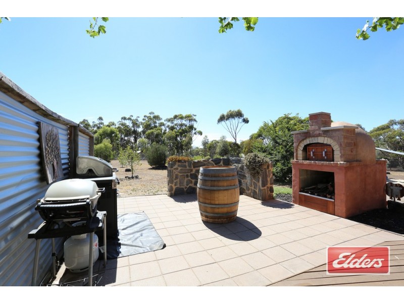 1062 St Kitts Road, Dutton SA 5356