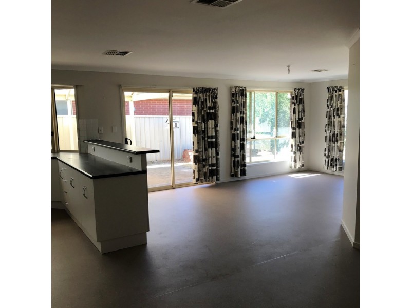 16 REUSCH DRIVE, Nuriootpa SA 5355