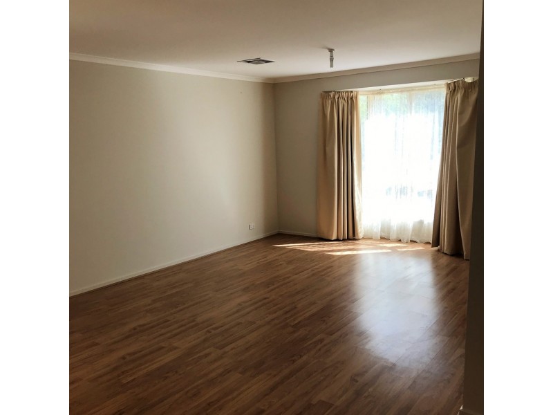 16 REUSCH DRIVE, Nuriootpa SA 5355