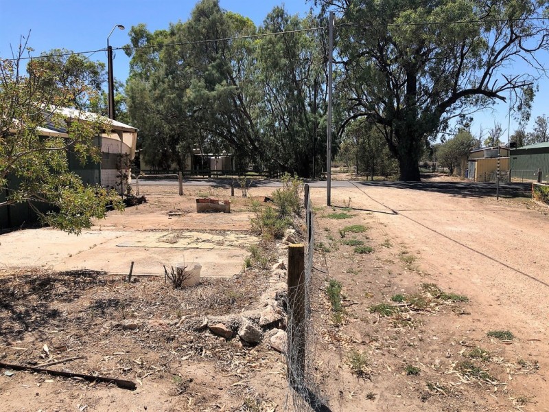 3 McPhee Avenue, Blanchetown SA 5357