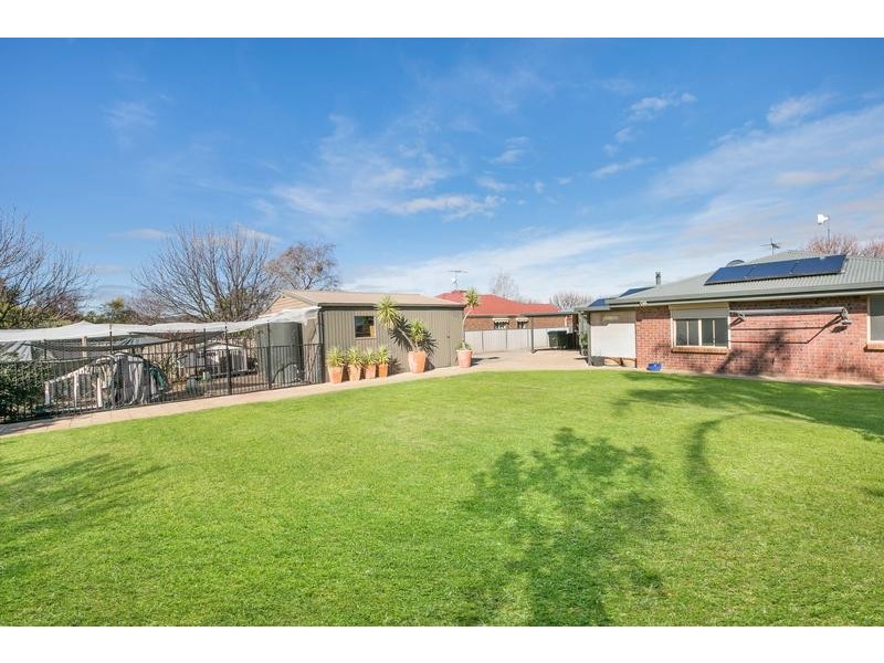 5 Auricht Avenue, Tanunda SA 5352