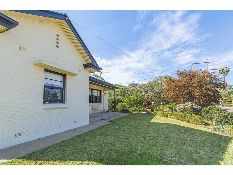 6 Swinden Street, Riverton SA 5412