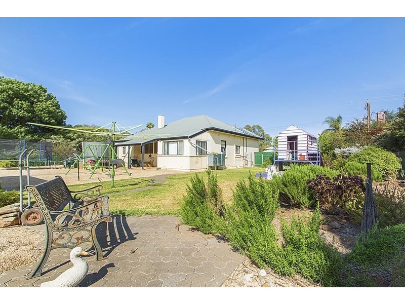 6 Swinden Street, Riverton SA 5412