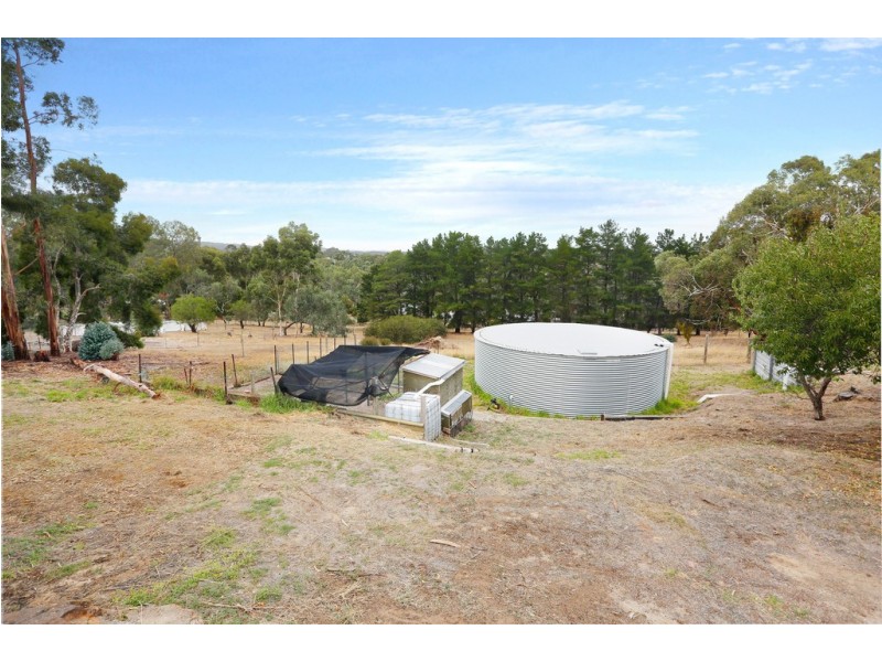 25-27 WINTERS ROAD, Williamstown SA 5351