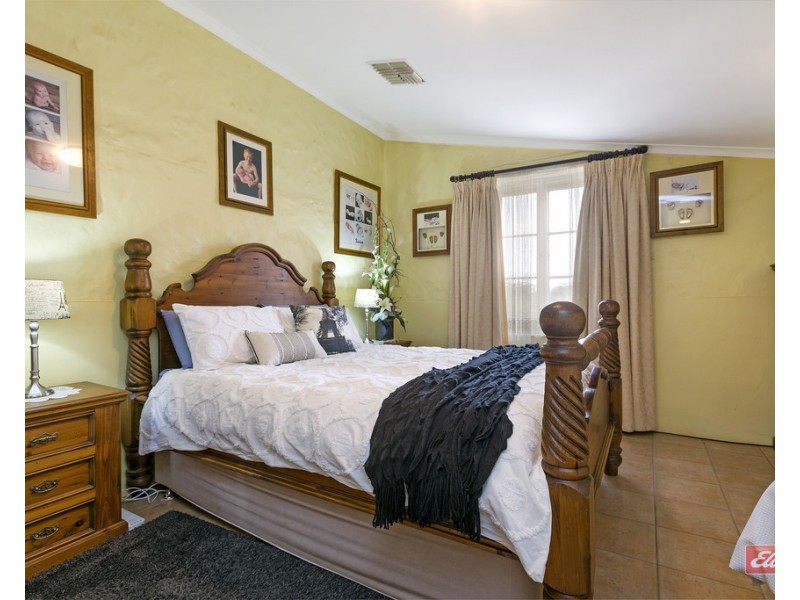 1-5 THE PARADE, Blanchetown SA 5357
