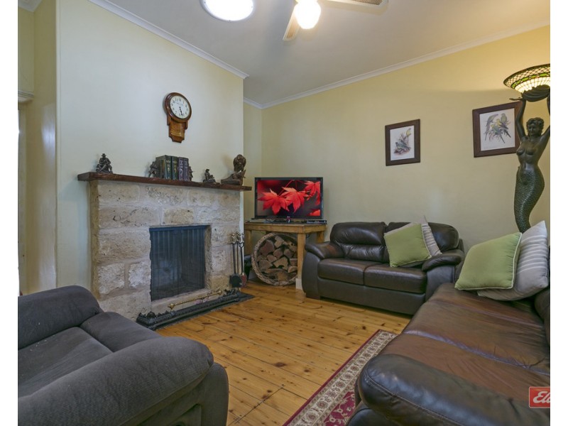 1-5 THE PARADE, Blanchetown SA 5357