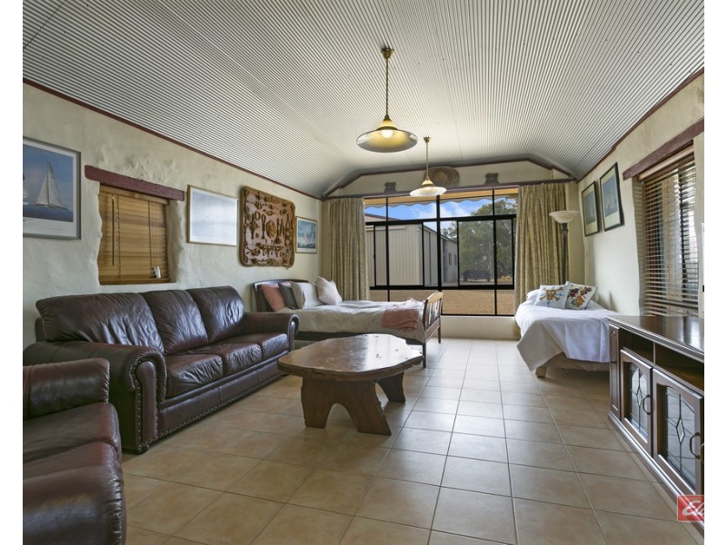 1-5 THE PARADE, Blanchetown SA 5357