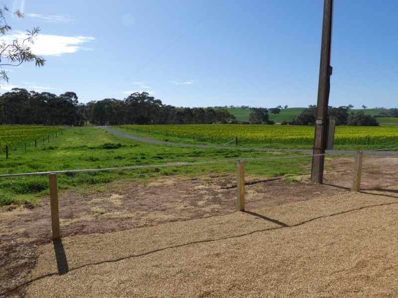 235 KINGS BRIDGE ROAD, Kapunda SA 5373