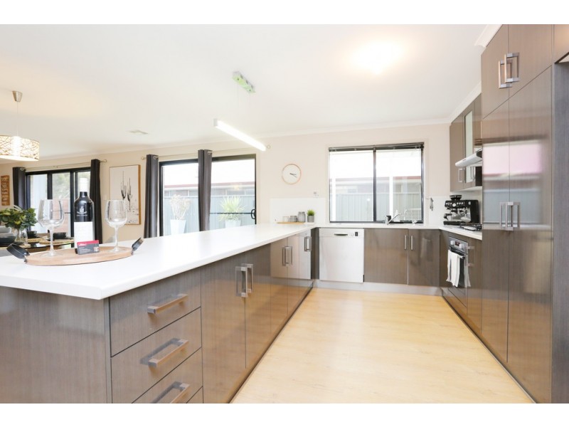 33 PINOT CRESCENT, Nuriootpa SA 5355