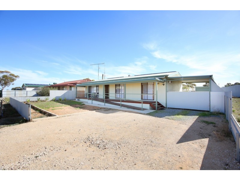 6 Rider Street, Blanchetown SA 5357