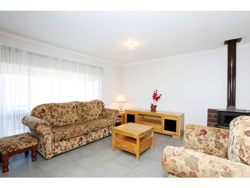 6 Rider Street, Blanchetown SA 5357