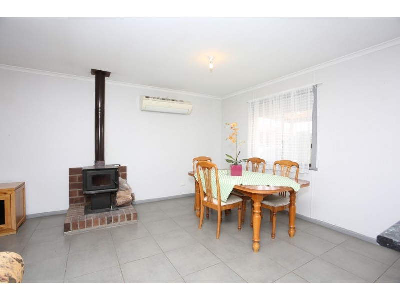 6 Rider Street, Blanchetown SA 5357