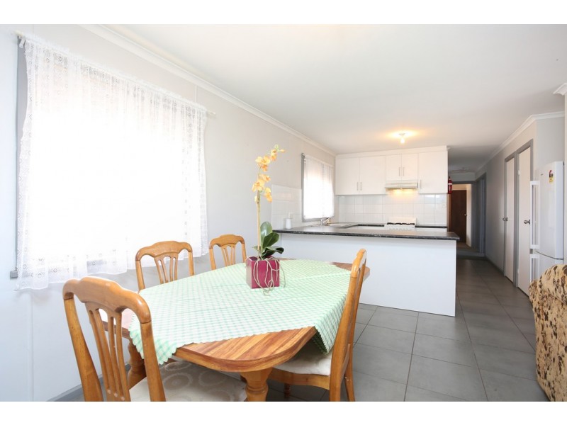 6 Rider Street, Blanchetown SA 5357