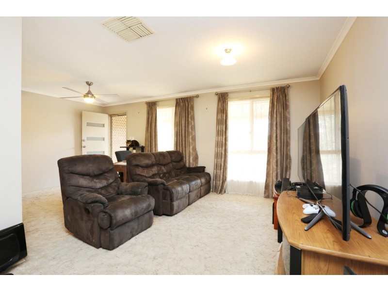 17 WHITELAWS COURT, Angle Vale SA 5117