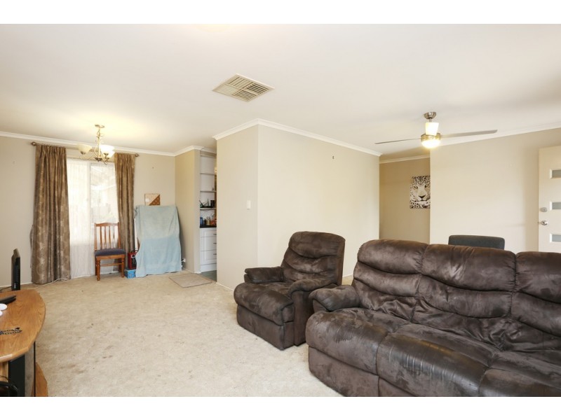 17 WHITELAWS COURT, Angle Vale SA 5117