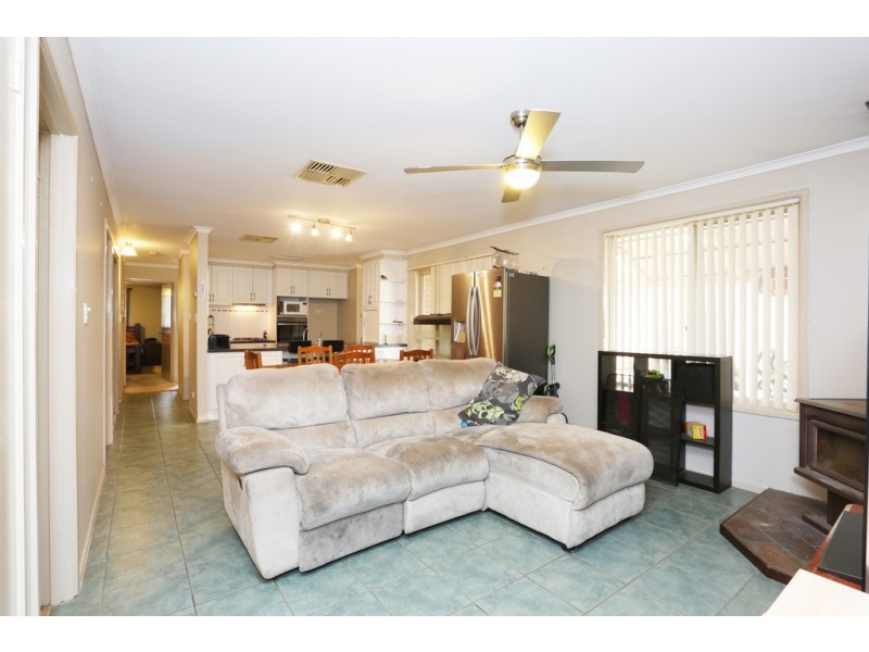 17 WHITELAWS COURT, Angle Vale SA 5117