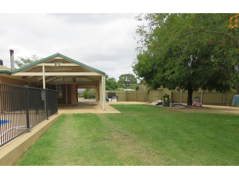 17 WHITELAWS COURT, Angle Vale SA 5117