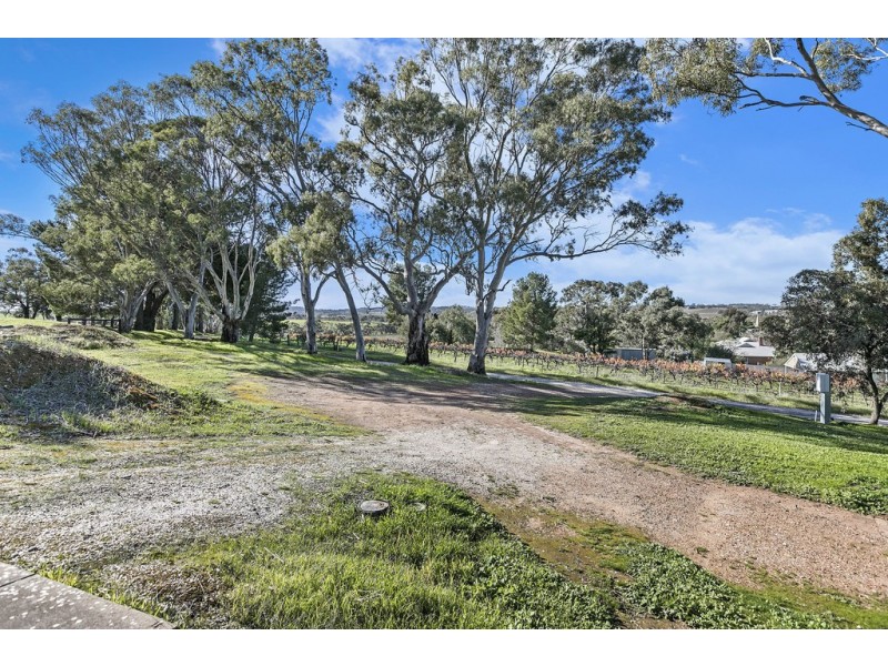 1 Sophia Street, Greenock SA 5360