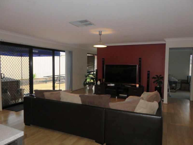 46 ARCADIA DRIVE, Smithfield SA 5114