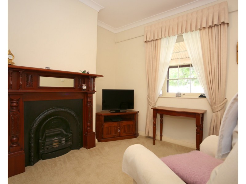 10 HARE STREET, Kapunda SA 5373