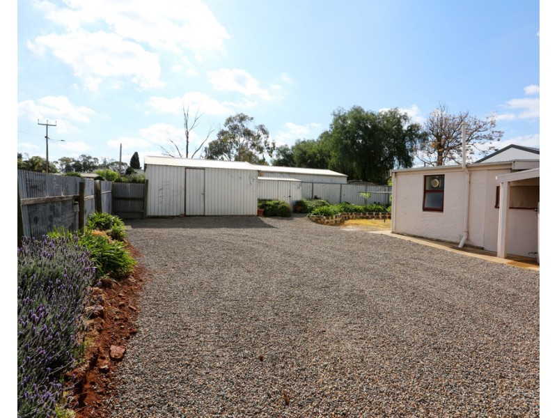 10 HARE STREET, Kapunda SA 5373