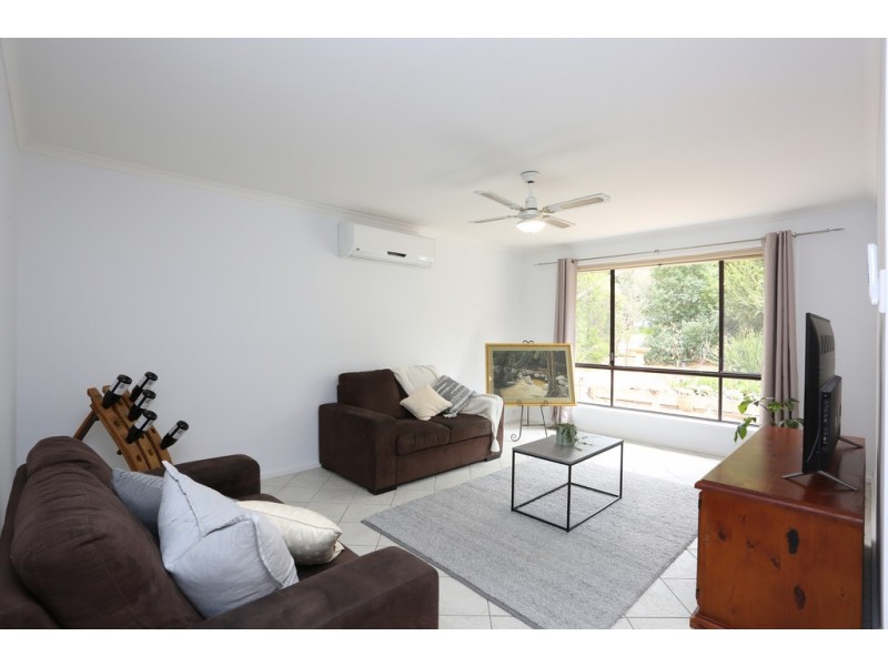 9 Pinson Court, Williamstown SA 5351