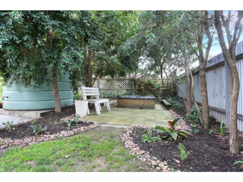 9 Pinson Court, Williamstown SA 5351