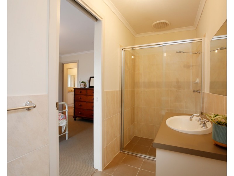 2A ELIZABETH AVENUE, Nuriootpa SA 5355