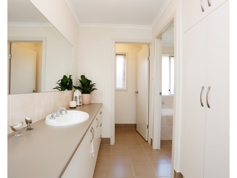 2A ELIZABETH AVENUE, Nuriootpa SA 5355