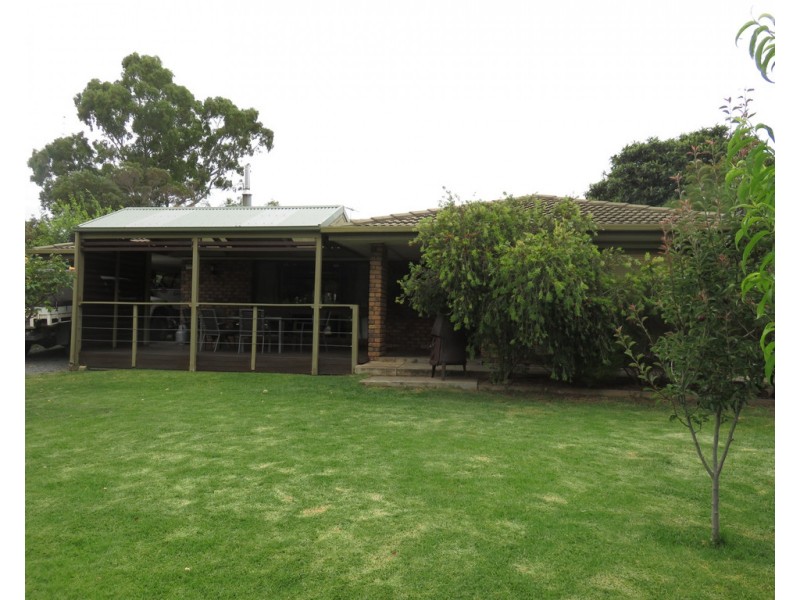 5 Warren Avenue, Williamstown SA 5351