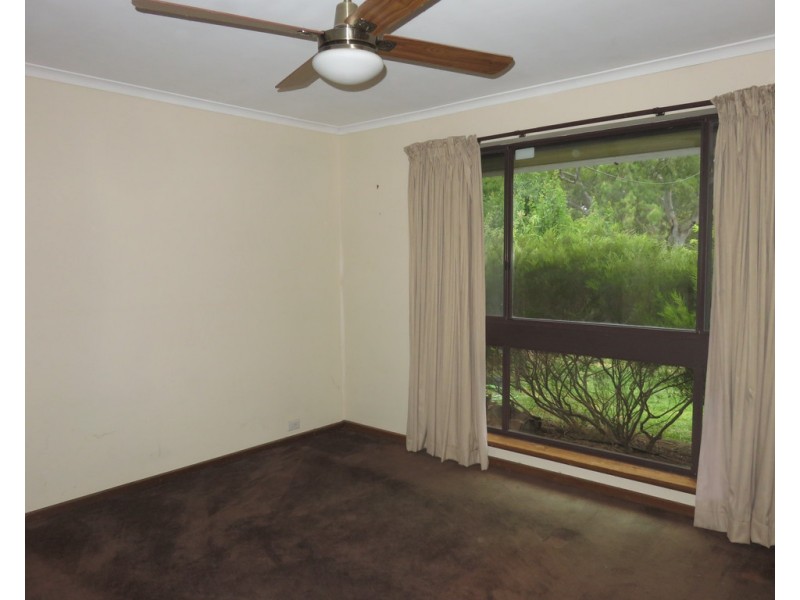 5 Warren Avenue, Williamstown SA 5351