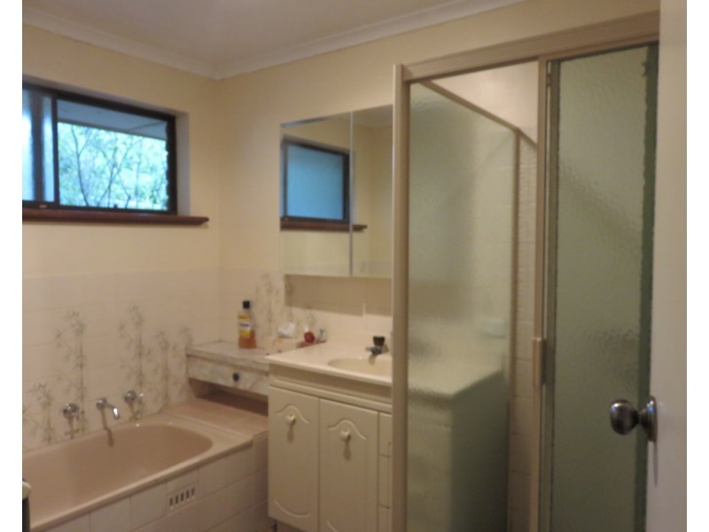 5 Warren Avenue, Williamstown SA 5351