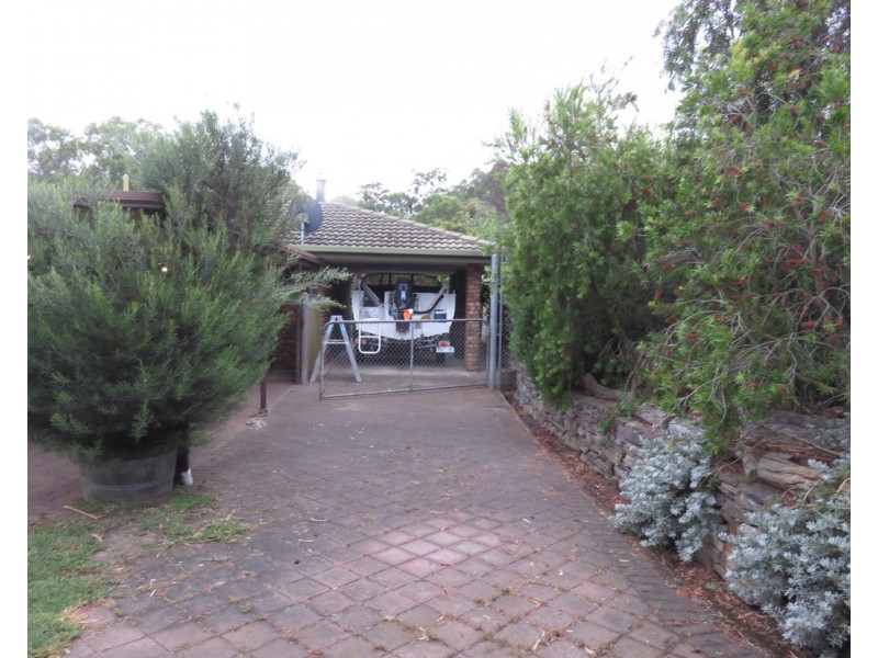5 Warren Avenue, Williamstown SA 5351