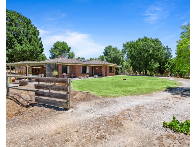 3 Brownes Road, Pewsey Vale SA 5351