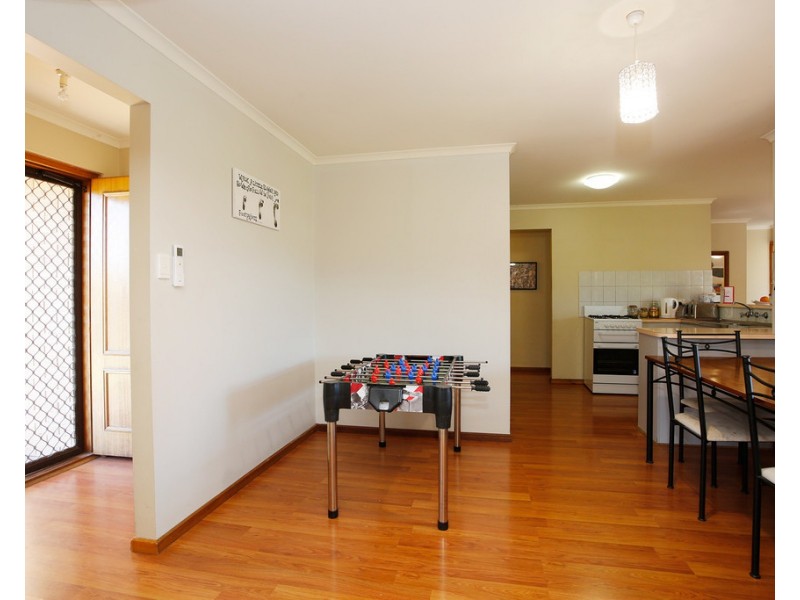 1 SIOSTROM COURT, Willaston SA 5118