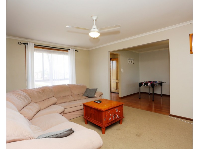 1 SIOSTROM COURT, Willaston SA 5118