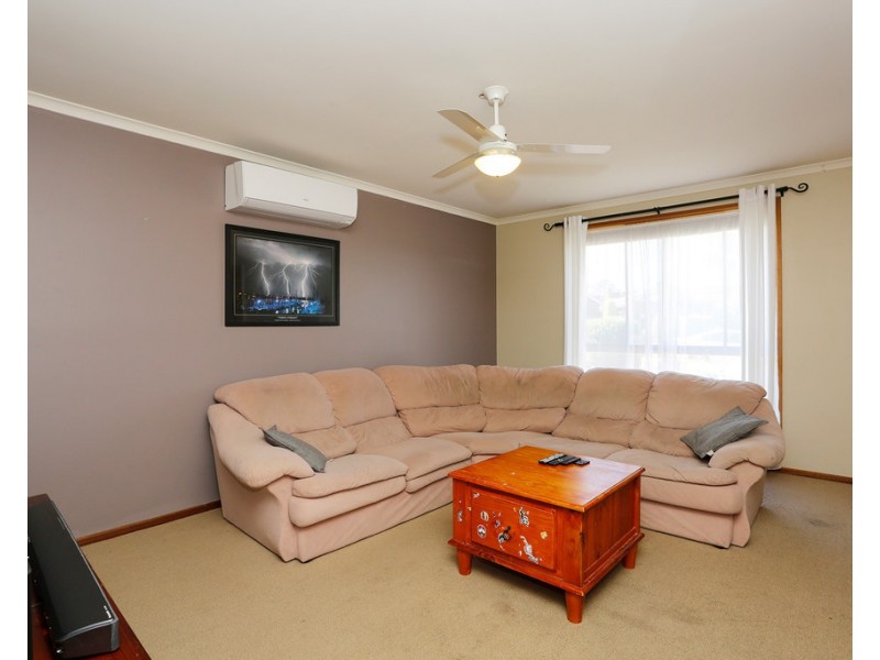 1 SIOSTROM COURT, Willaston SA 5118