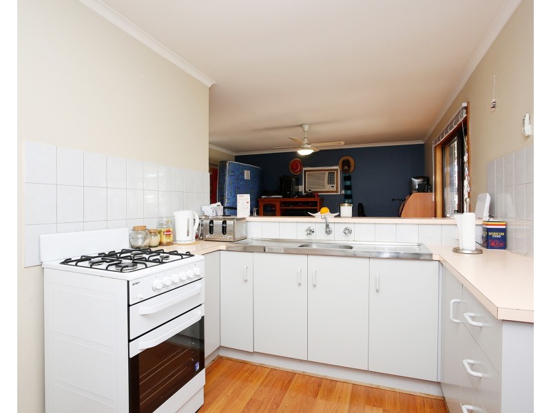 1 SIOSTROM COURT, Willaston SA 5118