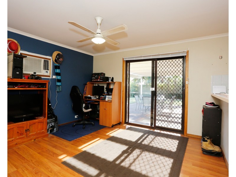 1 SIOSTROM COURT, Willaston SA 5118