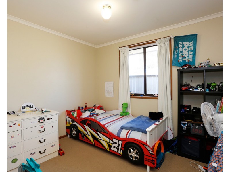 1 SIOSTROM COURT, Willaston SA 5118