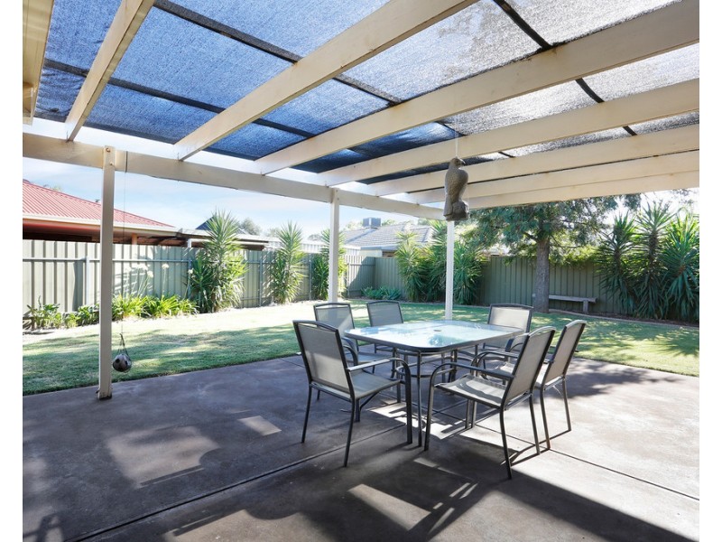 1 SIOSTROM COURT, Willaston SA 5118