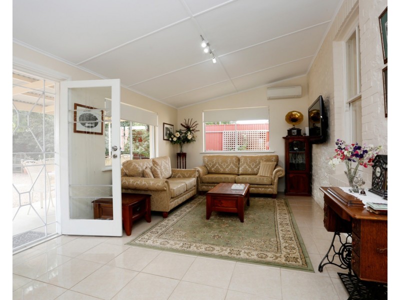 15 MONTEFIORE STREET, Kapunda SA 5373