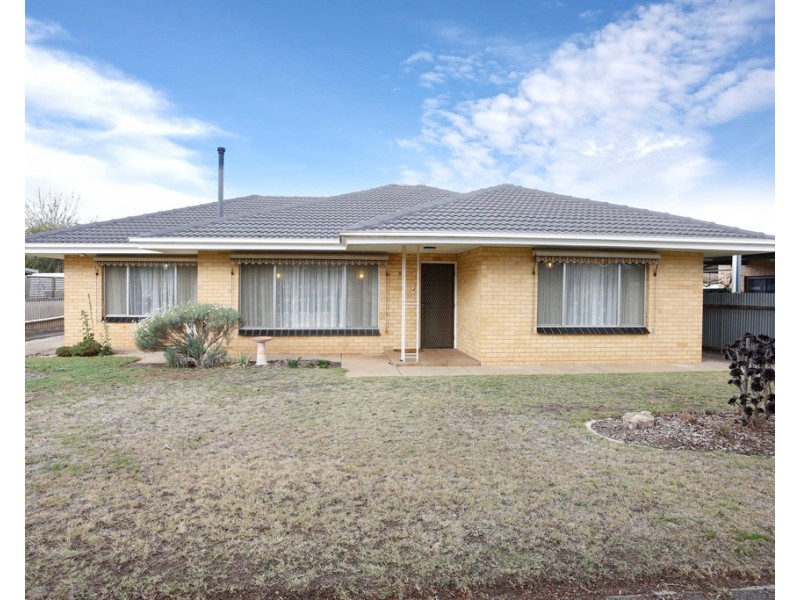6 Elizabeth Avenue, Nuriootpa SA 5355
