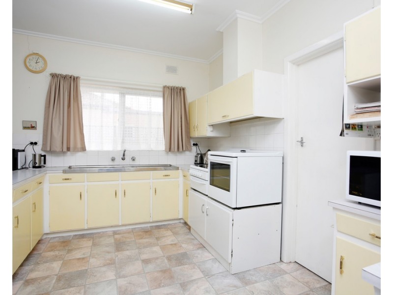 6 Elizabeth Avenue, Nuriootpa SA 5355