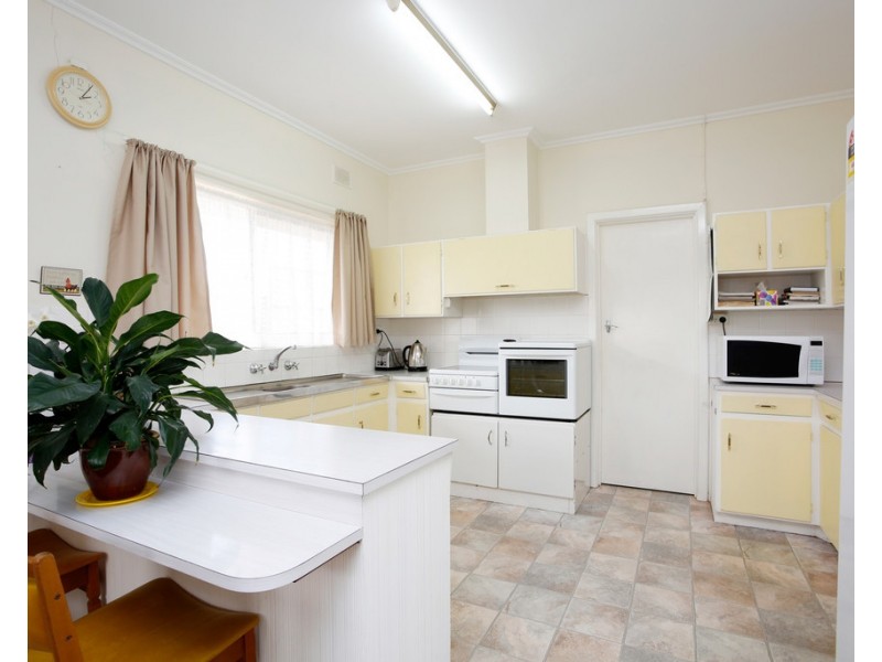 6 Elizabeth Avenue, Nuriootpa SA 5355