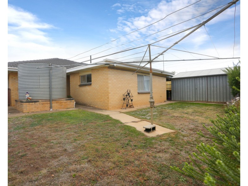 6 Elizabeth Avenue, Nuriootpa SA 5355