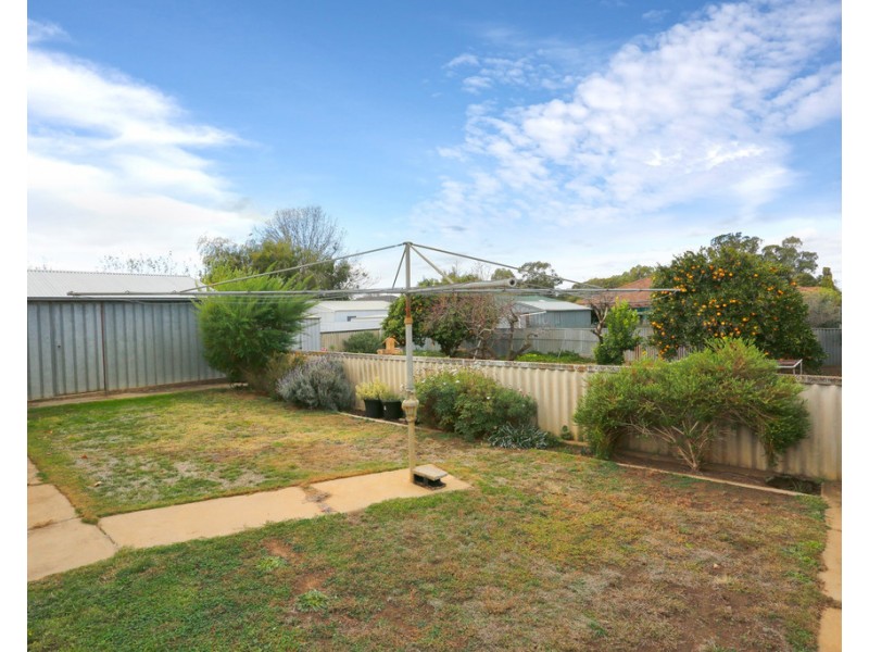6 Elizabeth Avenue, Nuriootpa SA 5355