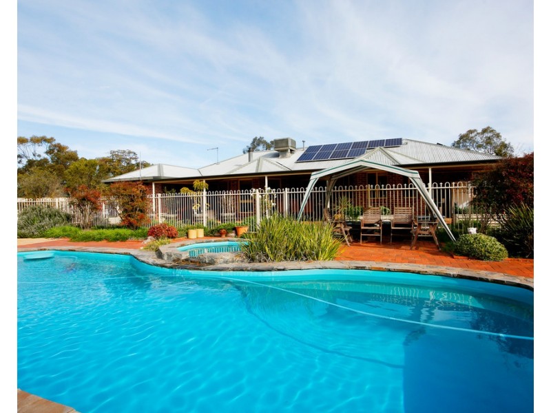 19 Barons Court, Greenock SA 5360